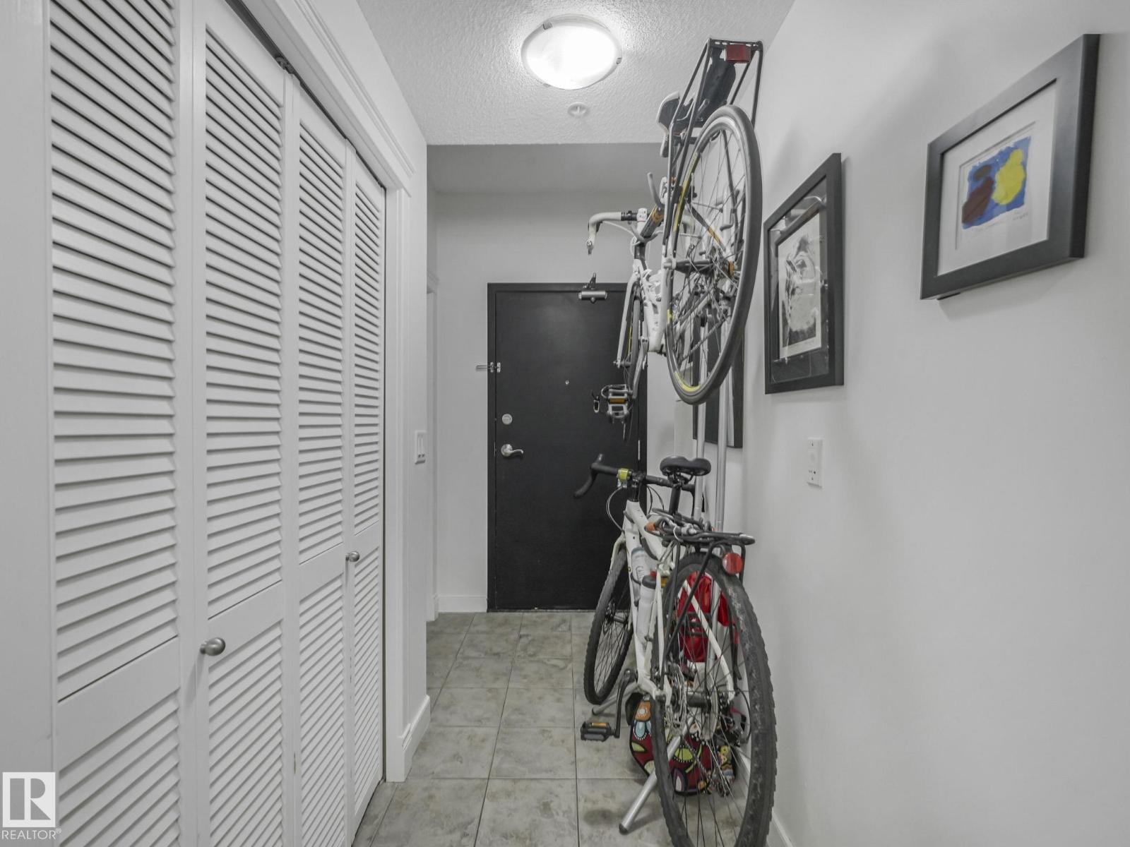 #1005 9939 109 ST NW, Edmonton