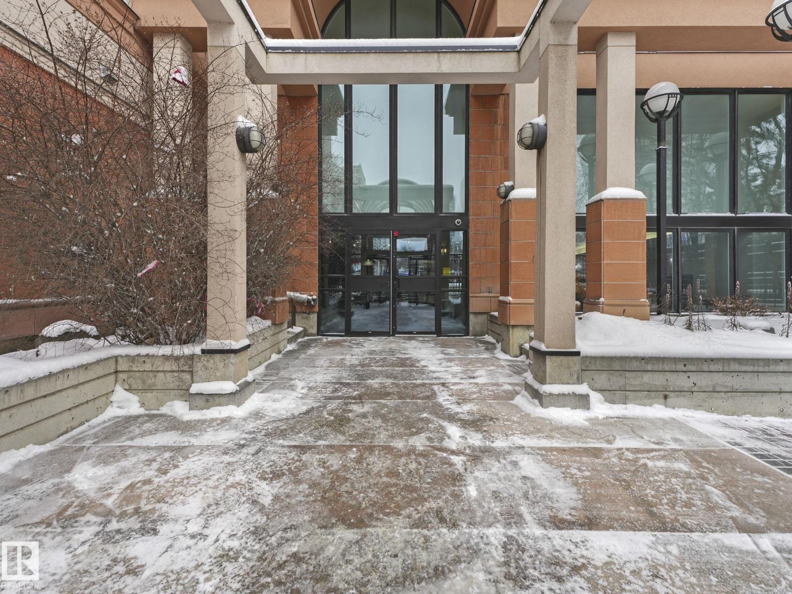 #1005 9939 109 ST NW, Edmonton