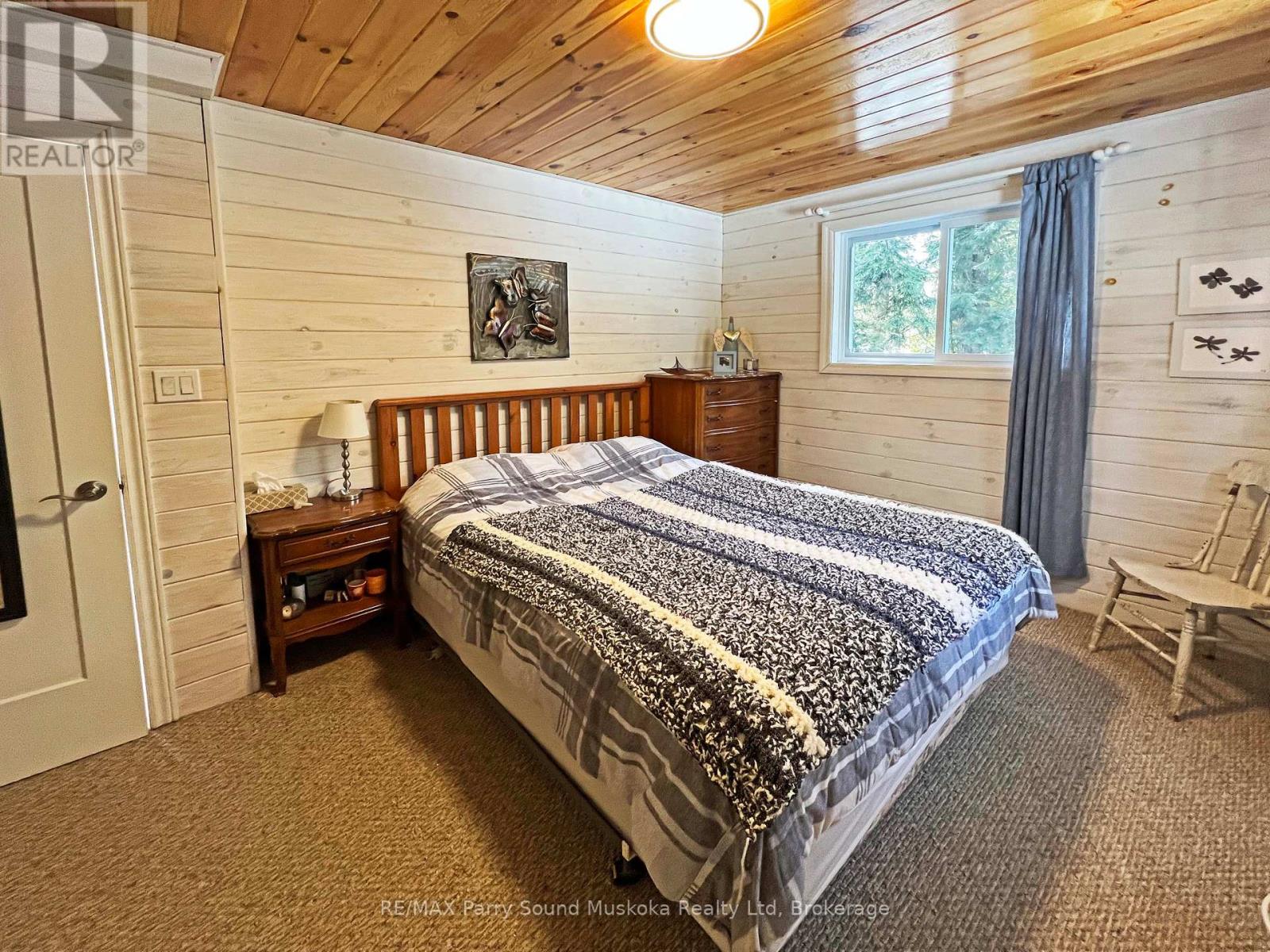 Spacious bedroom w pine enhancements