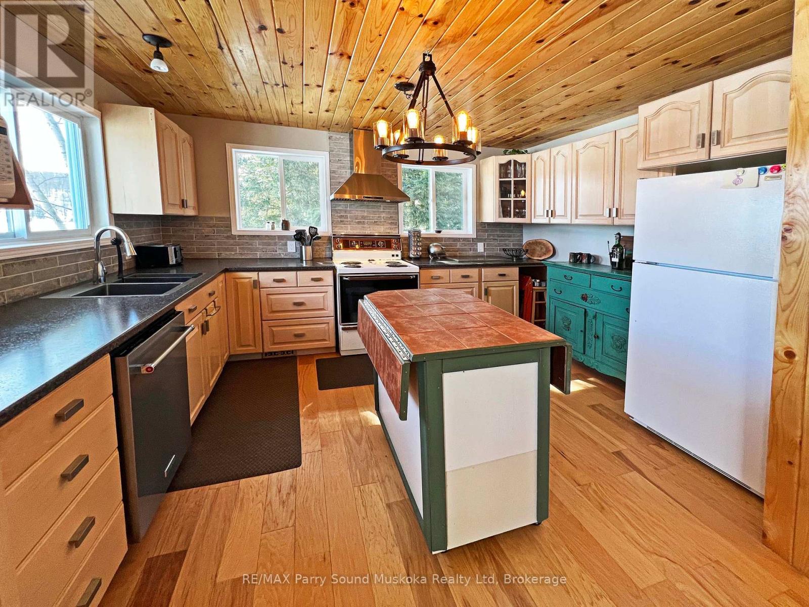 Pine enhanced kitchen