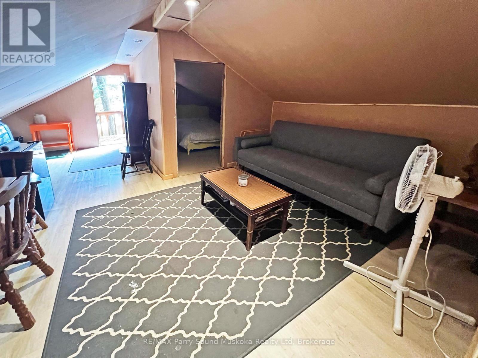 Spacious, Private loft
