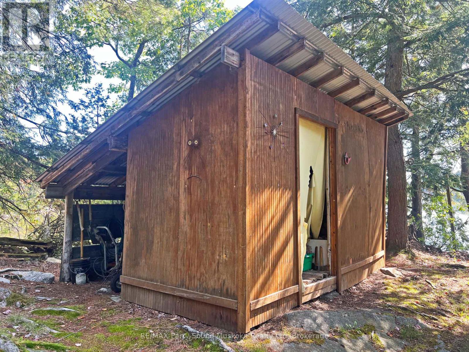Storage shed