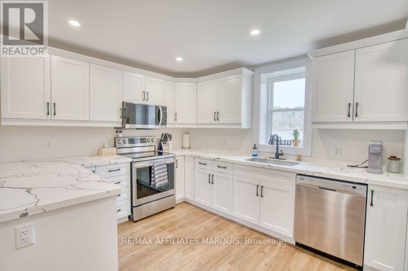 4 BEDFORD STREET E — photo 3