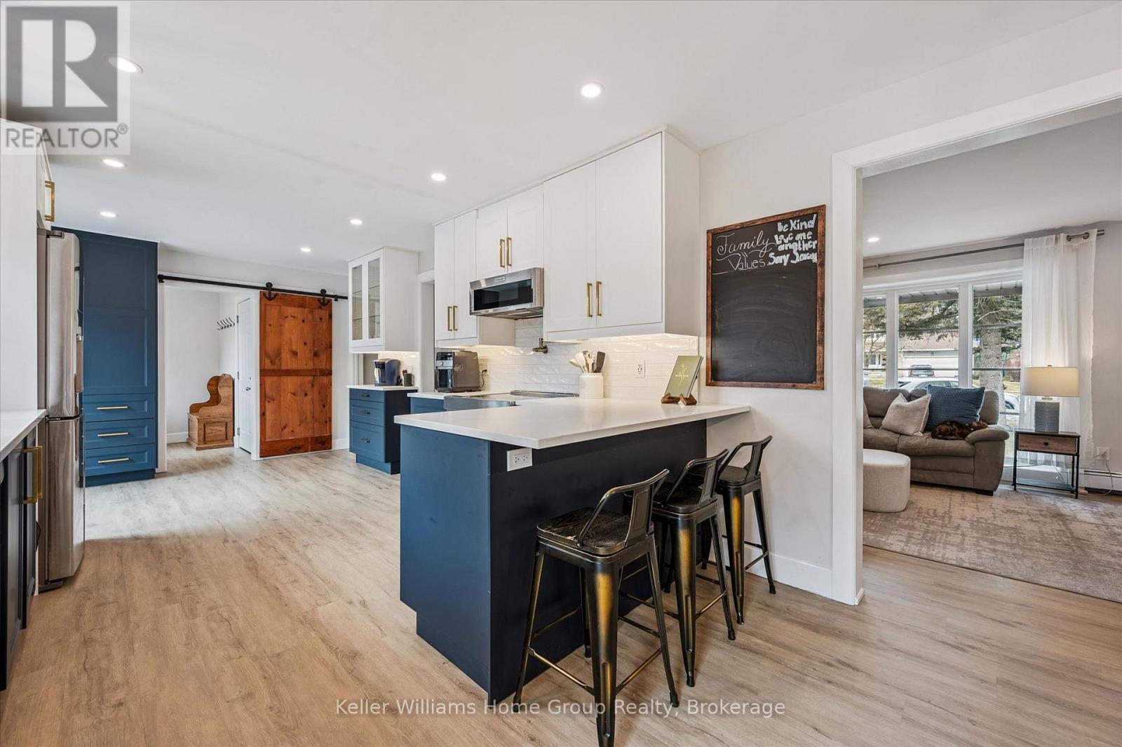 17 CARMINE PLACE - 14
