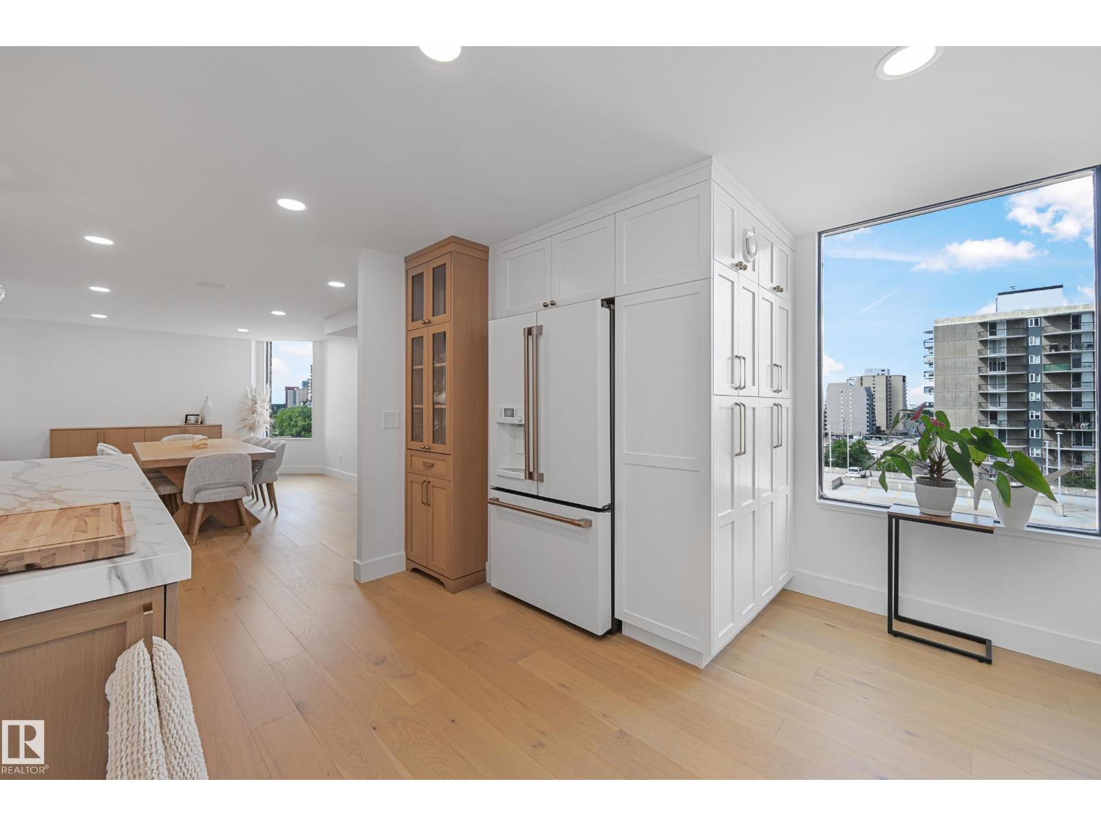 #701 11503 100 AV NW, Edmonton