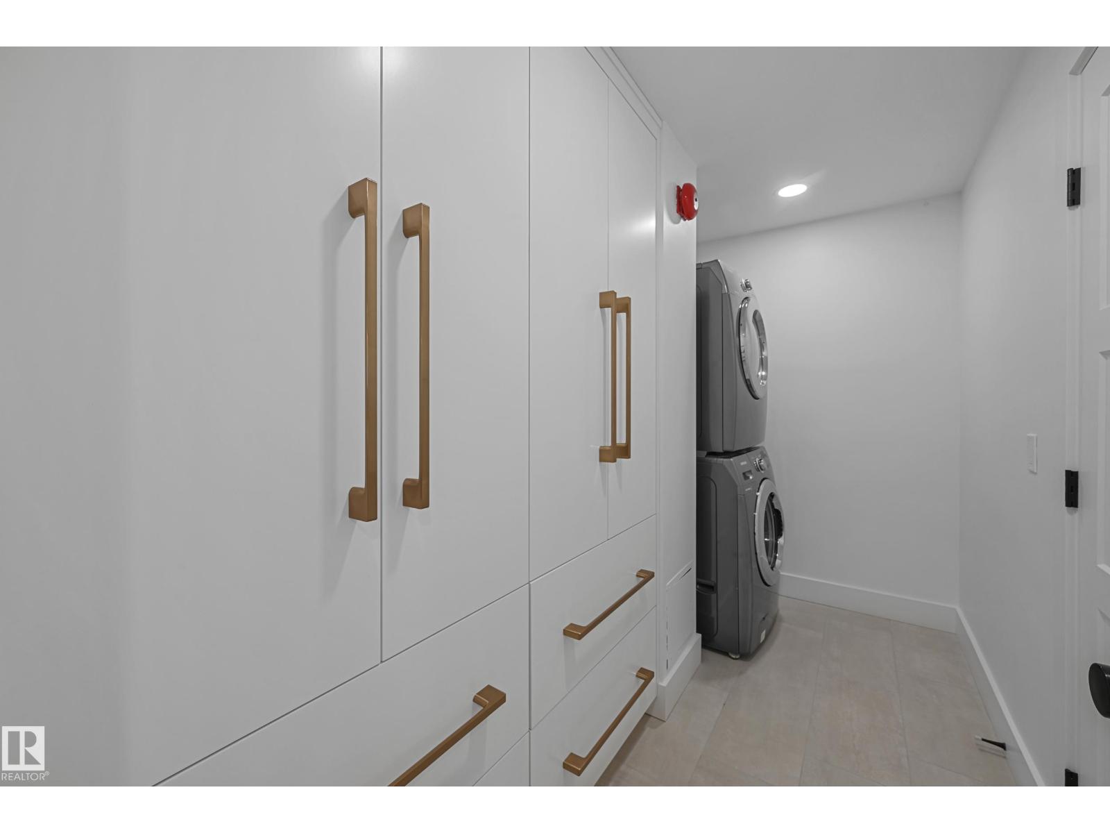 #701 11503 100 AV NW, Edmonton