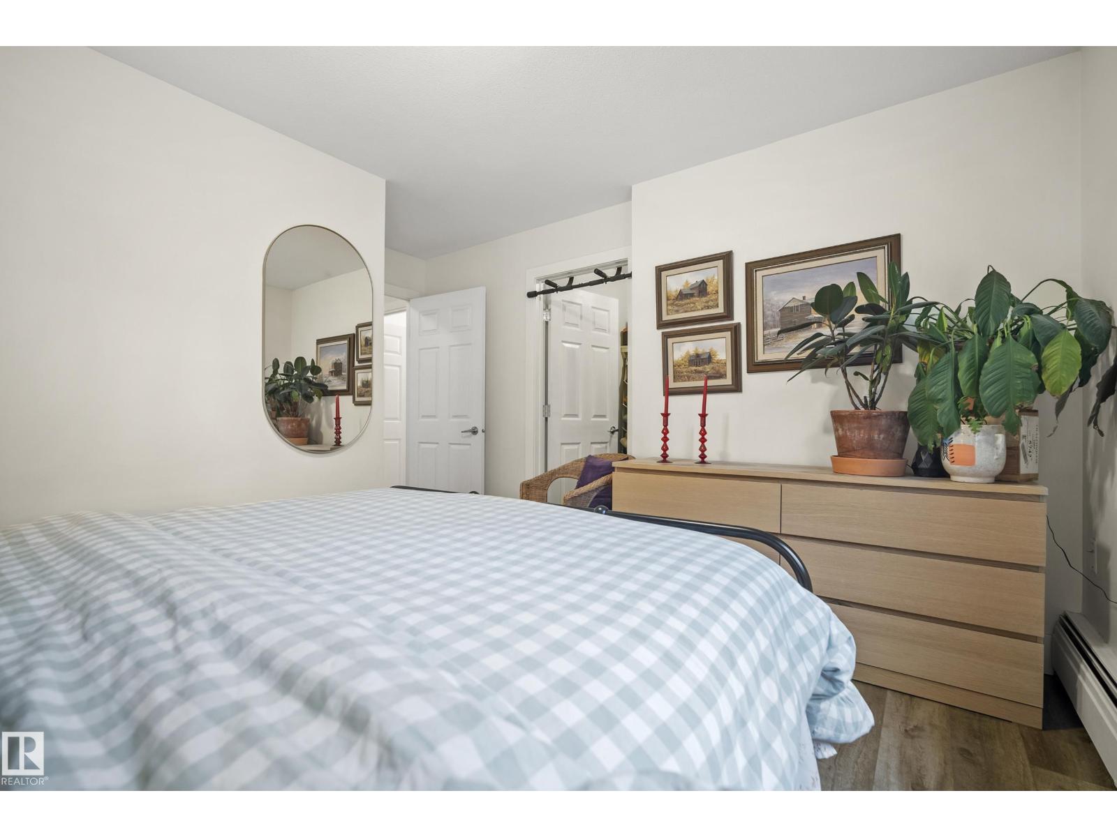 #103 9715 110 ST NW, Edmonton