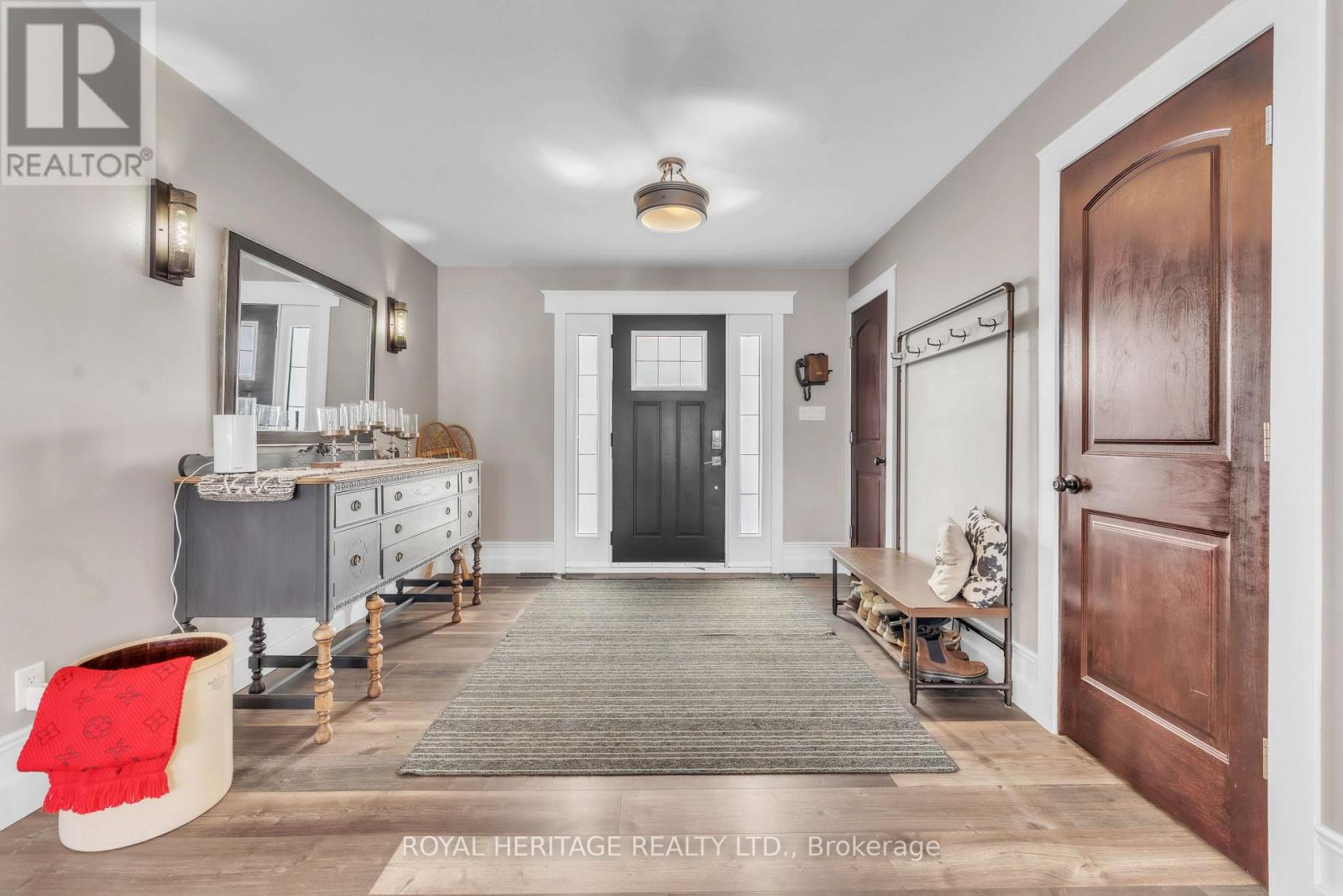 Front Entry Way