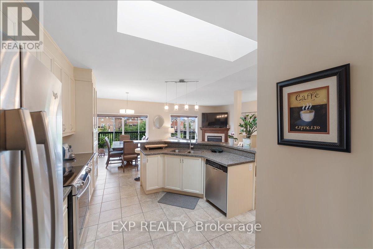 1376 BUTLER STREET — photo 23