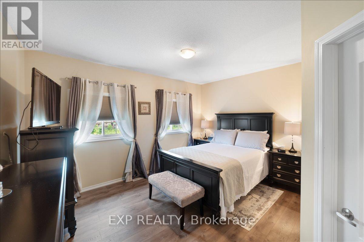 1376 BUTLER STREET — photo 25