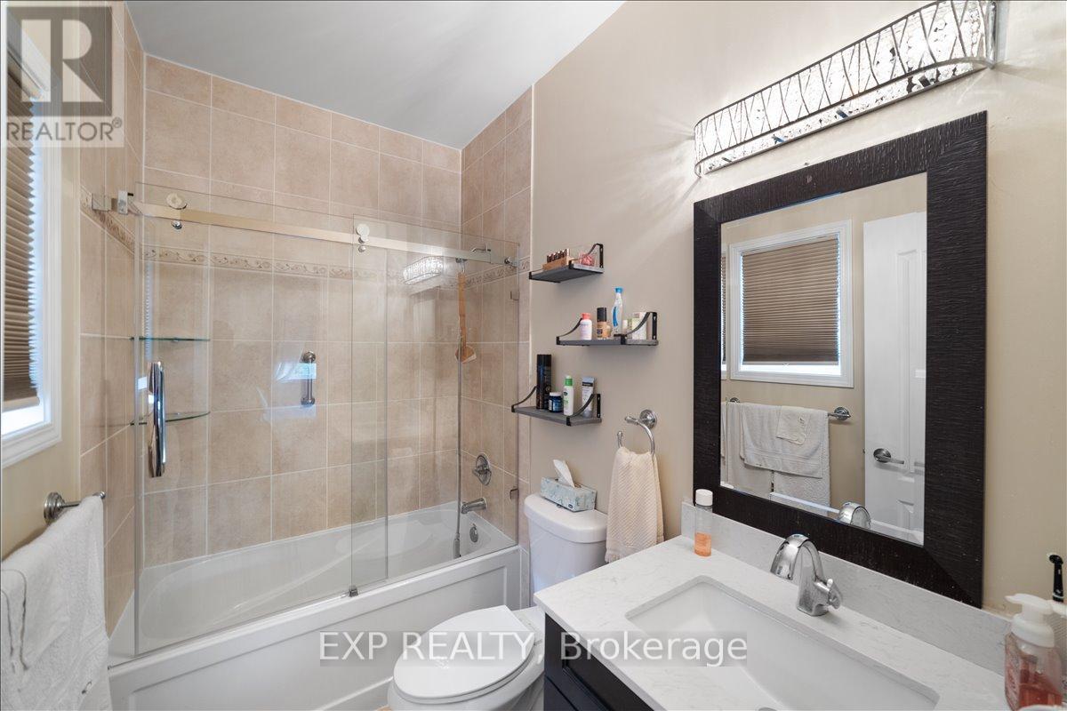 1376 BUTLER STREET — photo 27