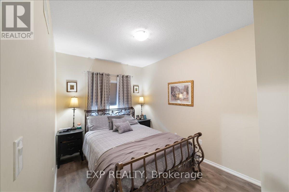 1376 BUTLER STREET — photo 29