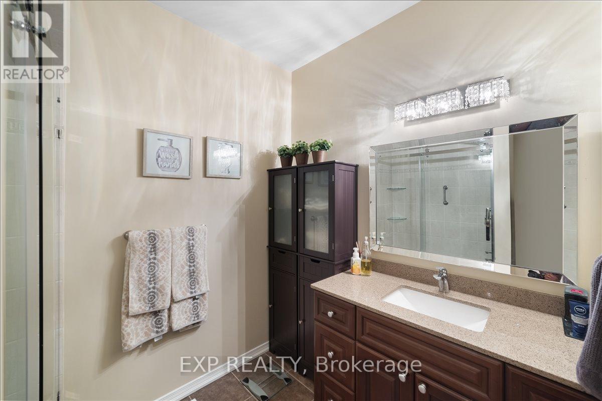 1376 BUTLER STREET — photo 31