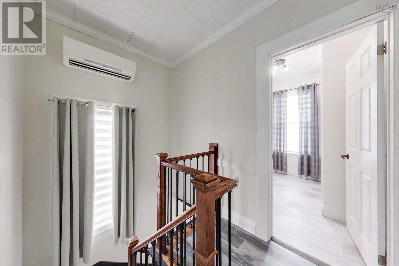 Property 24 of 40 of 28 Westminster Avenue