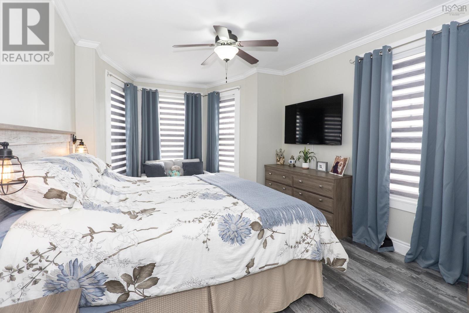 Property 27 of 40 of 28 Westminster Avenue