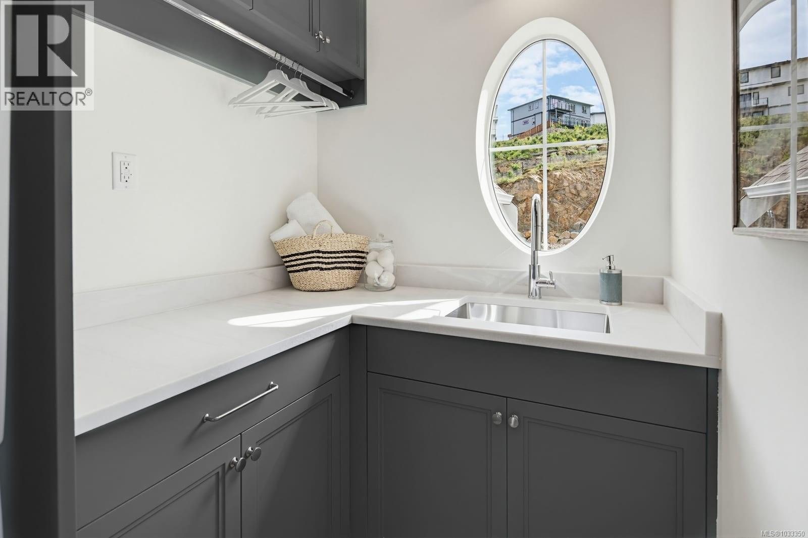 1248 Cedarbrook Way - 38