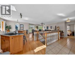 Full ensuite bathroom - 4882 Glen Eagle Drive, Fairmont Hot Springs, BC V0B1L1 Photo 11