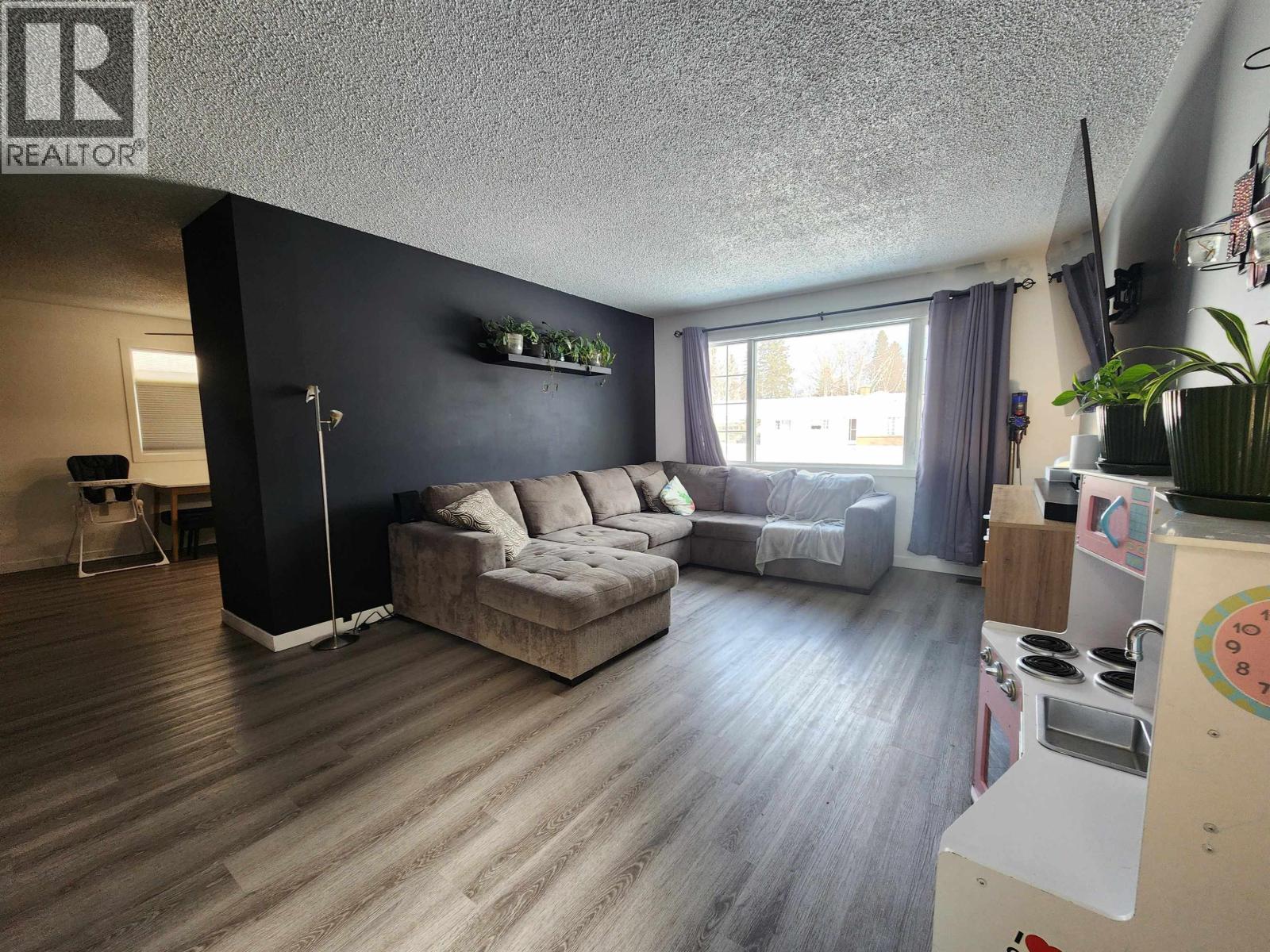 Living room of 2789 QUINCE STREET · Prince George, BC