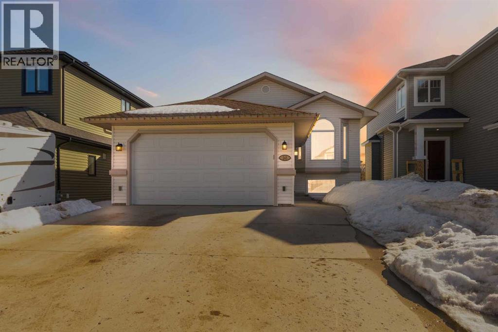 245 Warren Way, Fort McMurray
