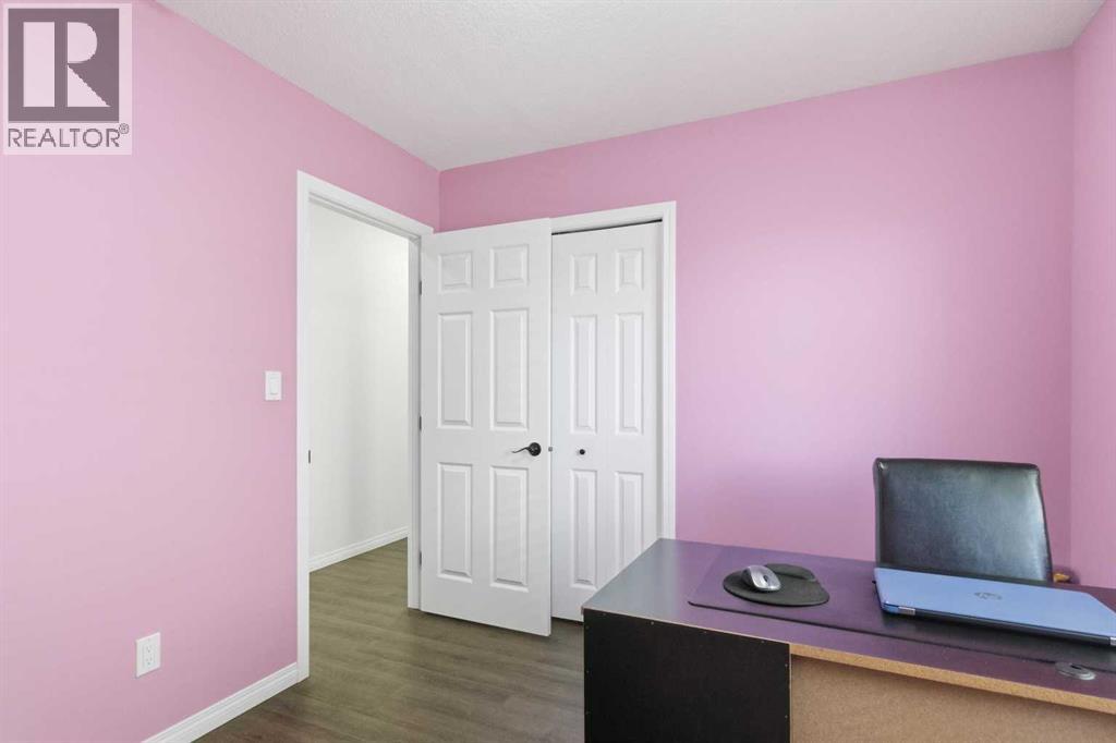 245 Warren Way, Fort McMurray