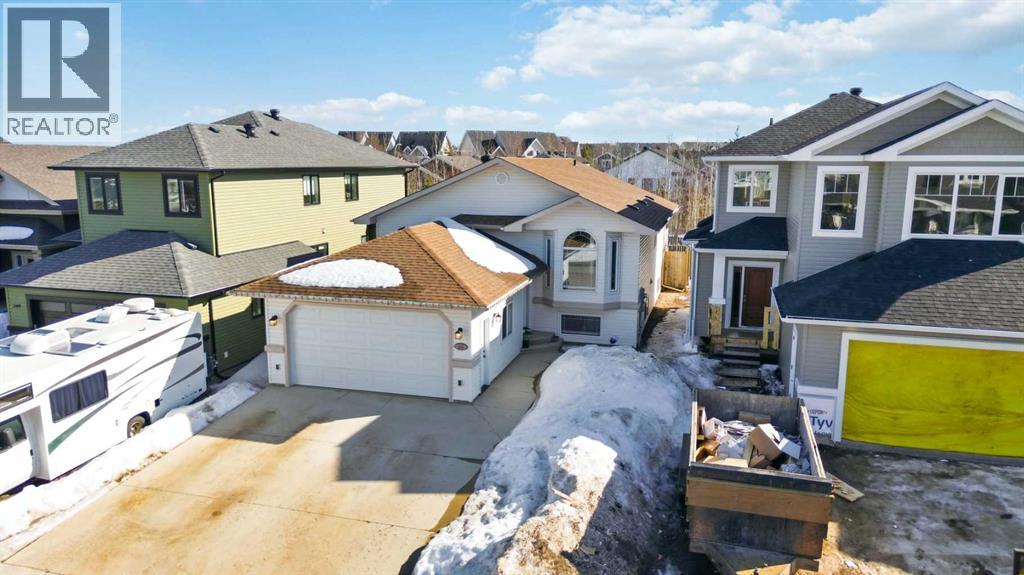 245 Warren Way, Fort McMurray