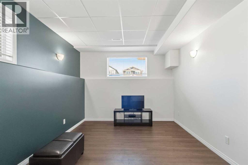 245 Warren Way, Fort McMurray