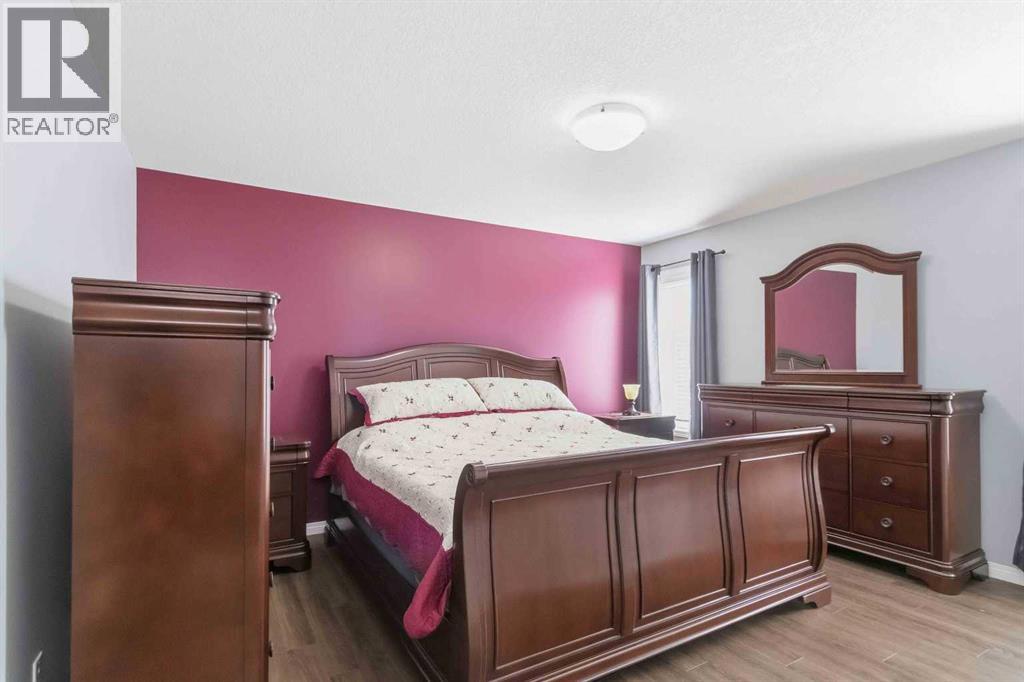 245 Warren Way, Fort McMurray