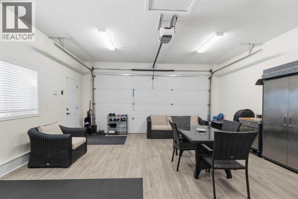 245 Warren Way, Fort McMurray