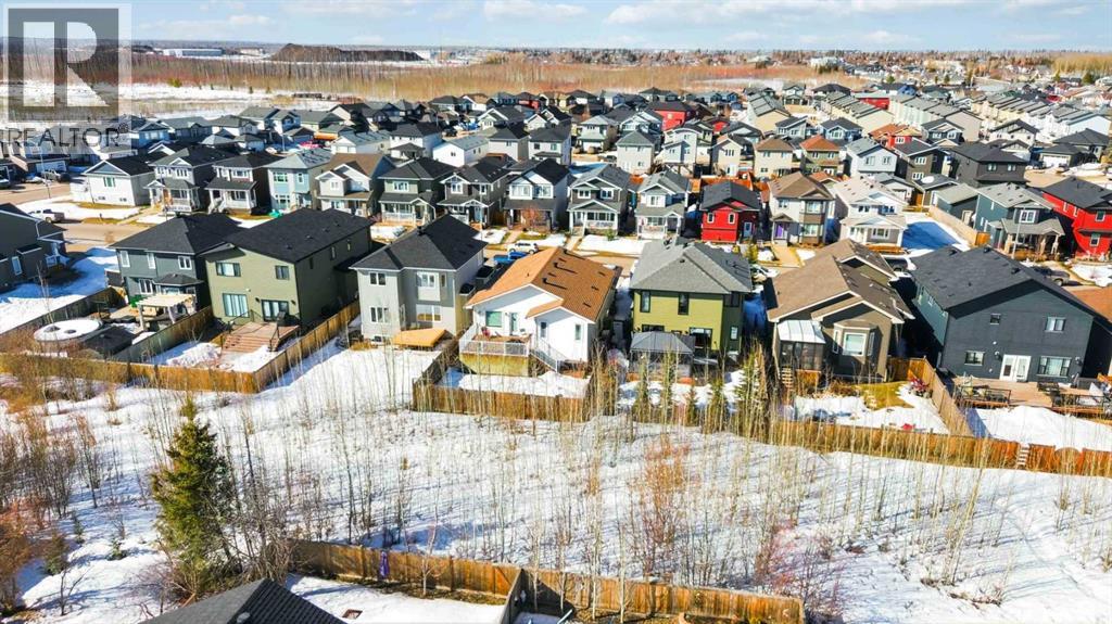 245 Warren Way, Fort McMurray