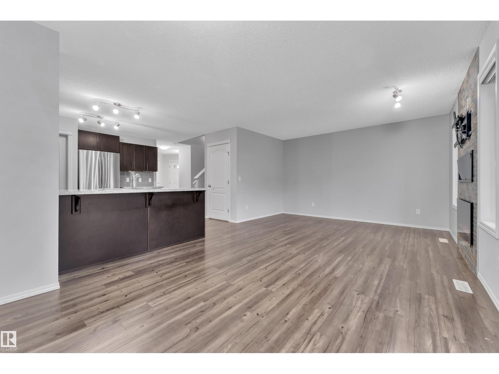 718 177 ST SW, Edmonton