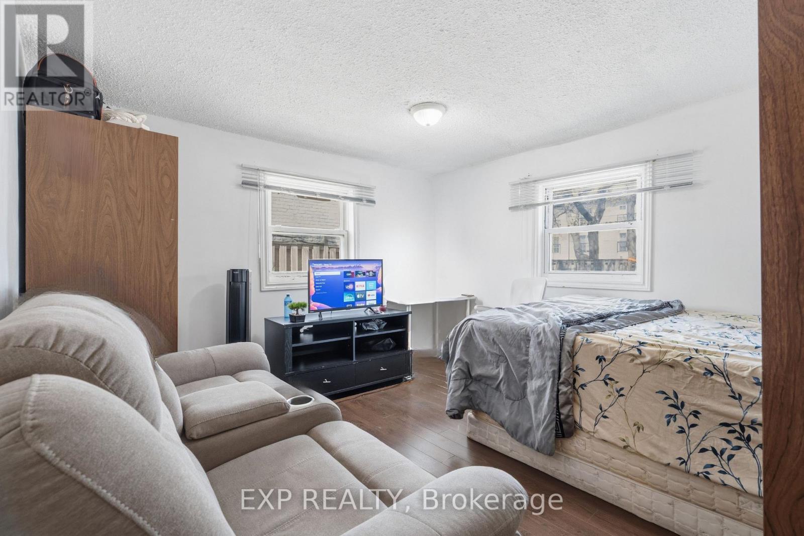 211 REBECCA STREET — photo 17