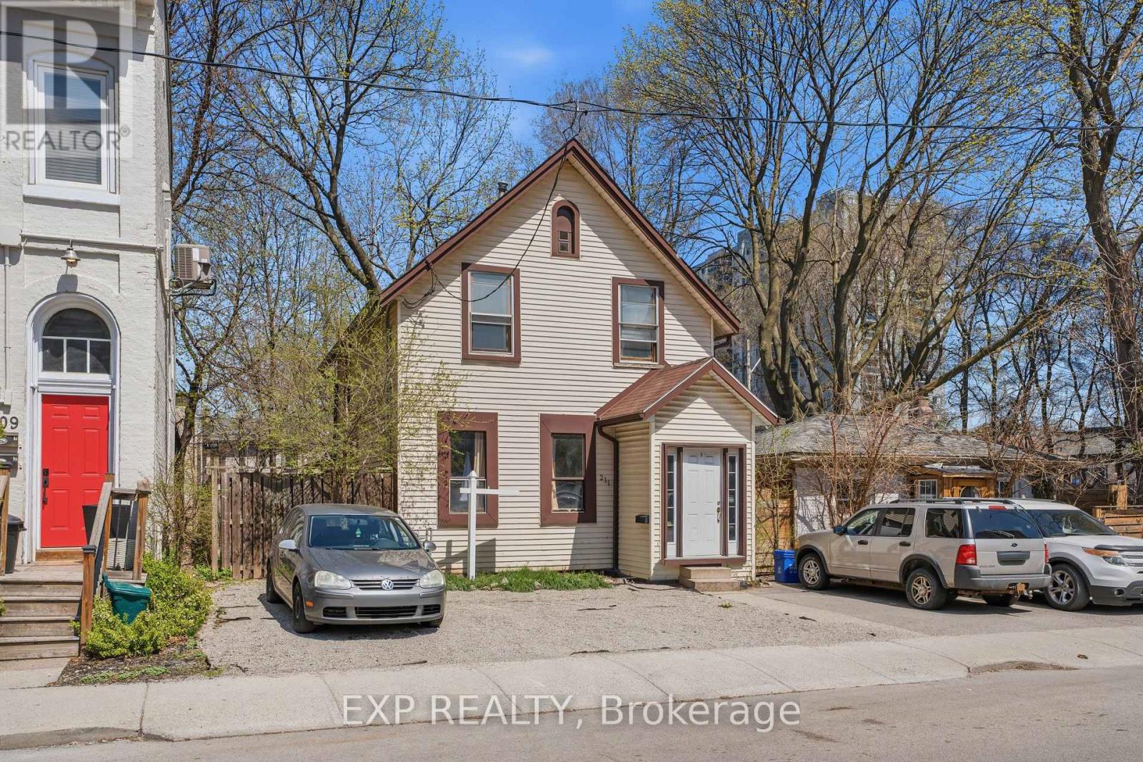 211 REBECCA STREET — photo 2