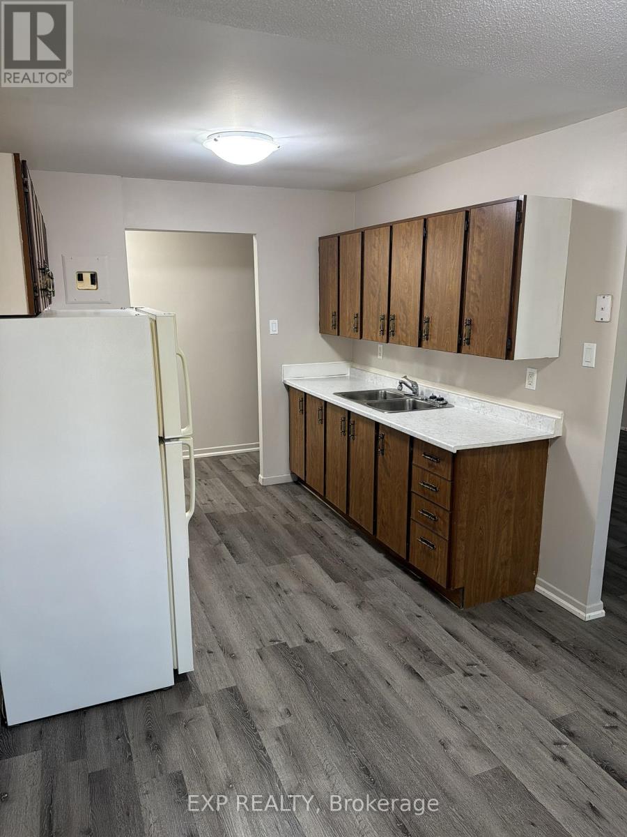 #204 187 LISGAR AVE AVENUE - 7