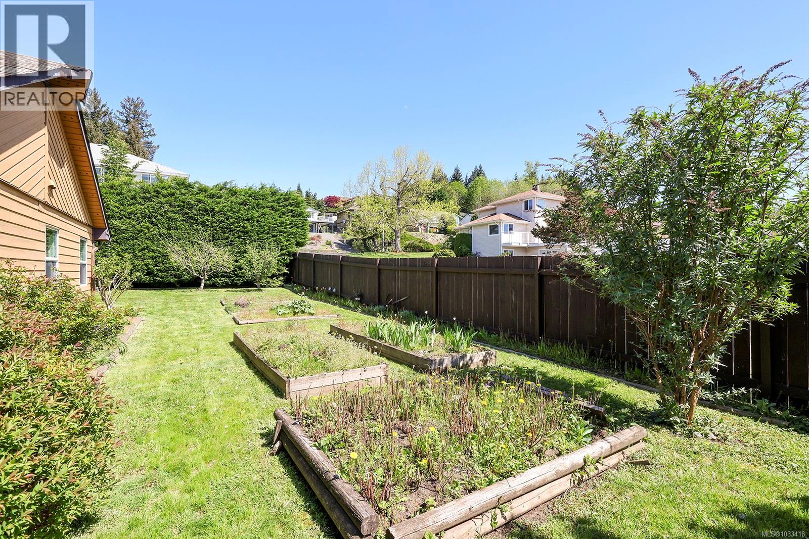 4648 Valecourt Cres - 22