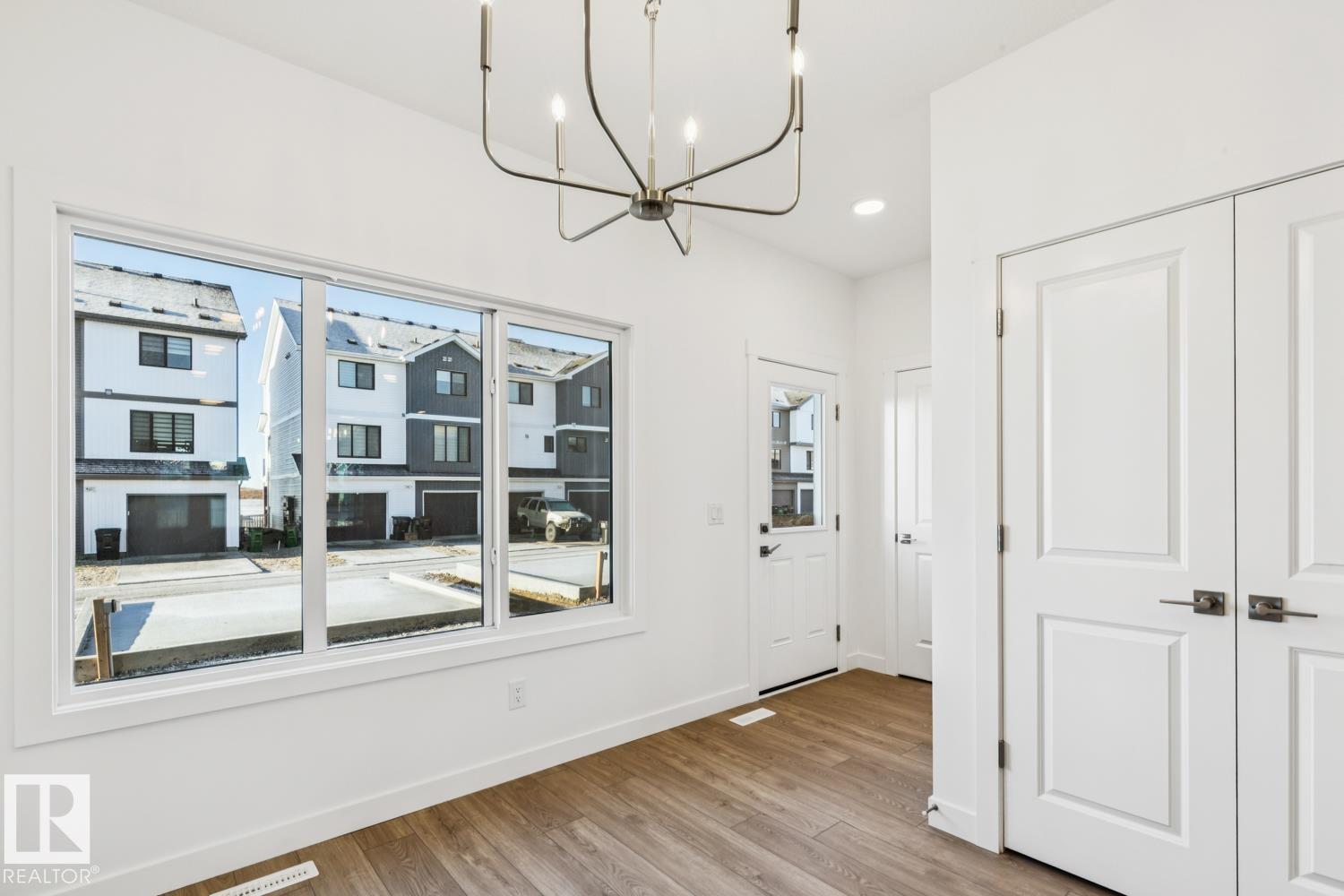 1605 210A ST NW, Edmonton