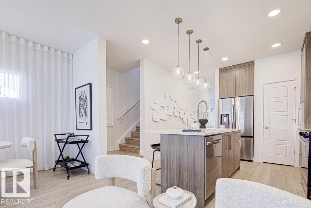 1613 210A ST NW, Edmonton