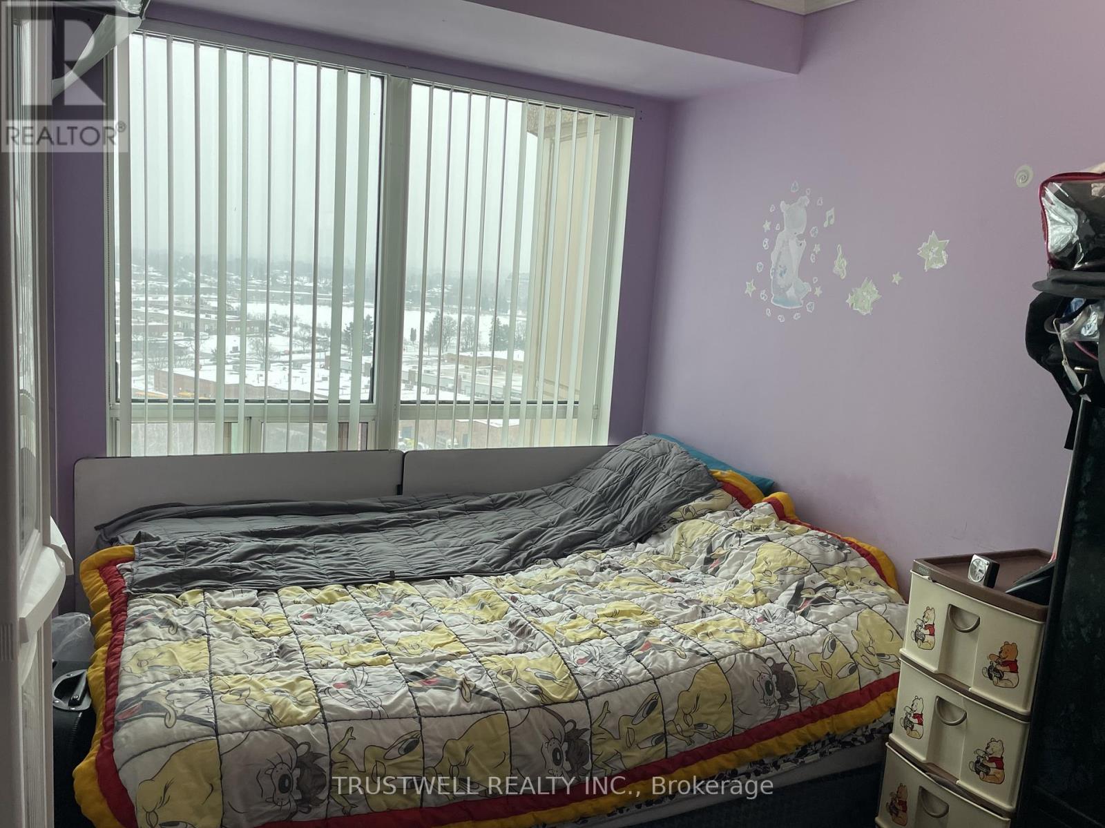 #1509 8 LEE CENTRE DRIVE - 18