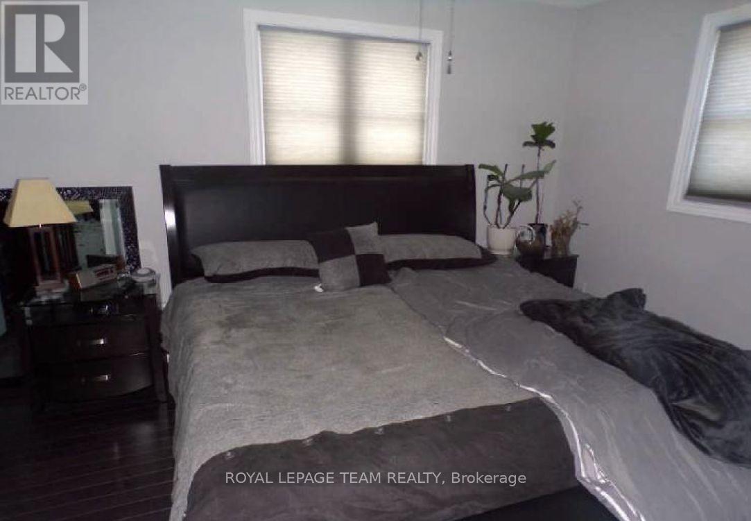 Upper Bedroom