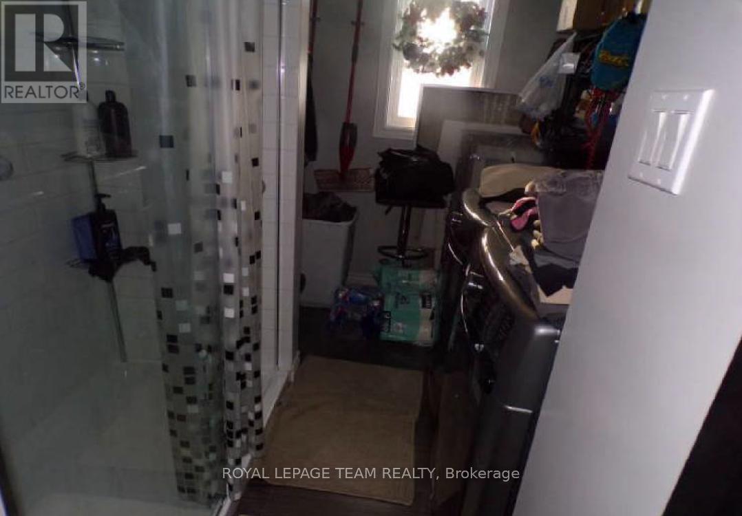 Laundry in Upper Bathroom