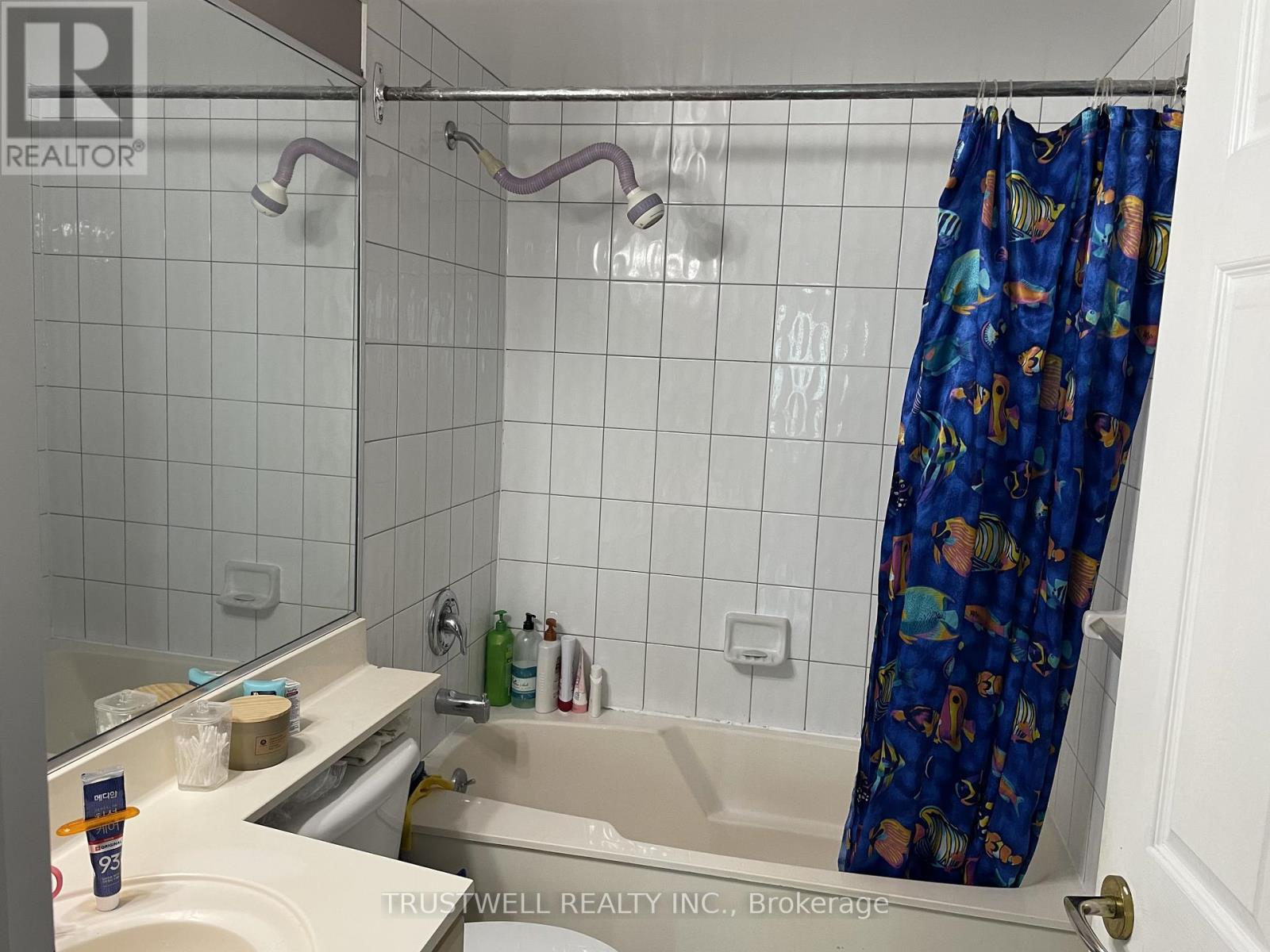 #1509 8 LEE CENTRE DRIVE - 20