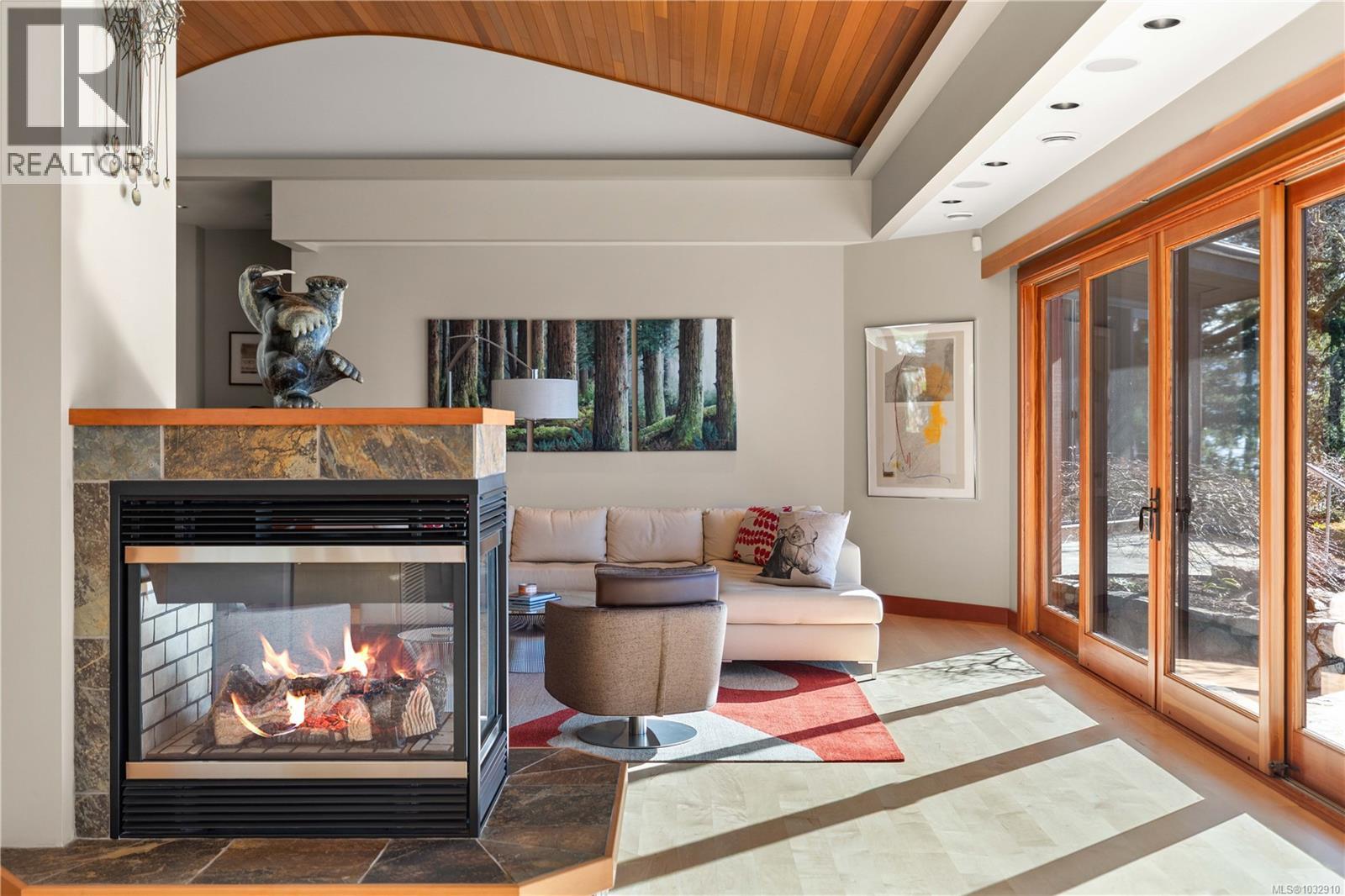 8440 Lawrence Rd - 9