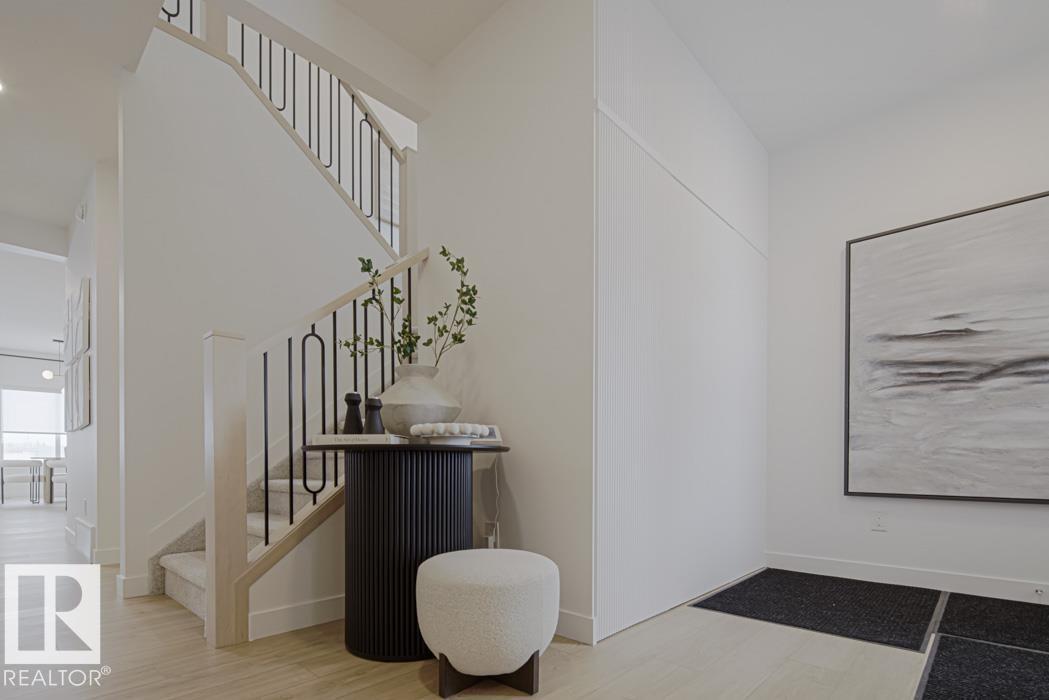 20715 40 AV NW, Edmonton