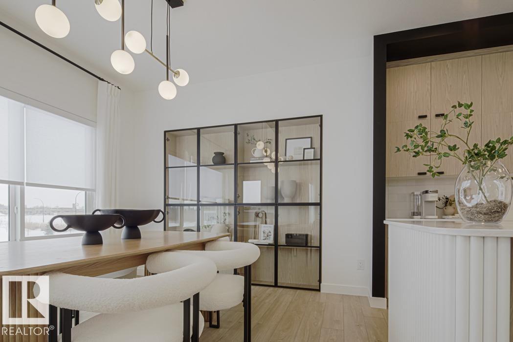 20715 40 AV NW, Edmonton