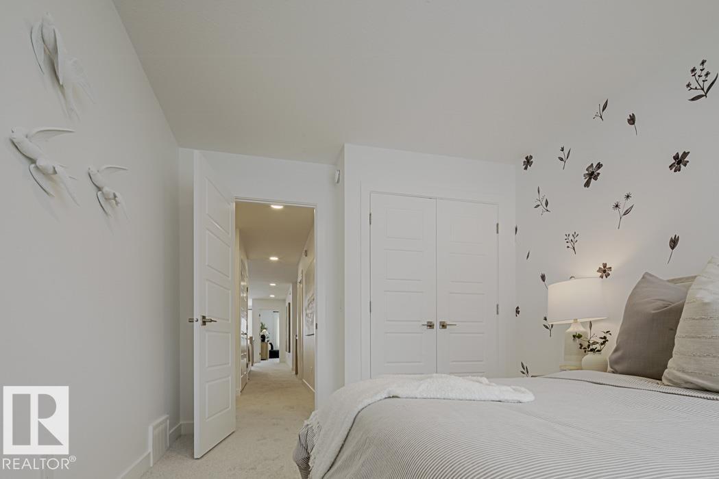 20715 40 AV NW, Edmonton