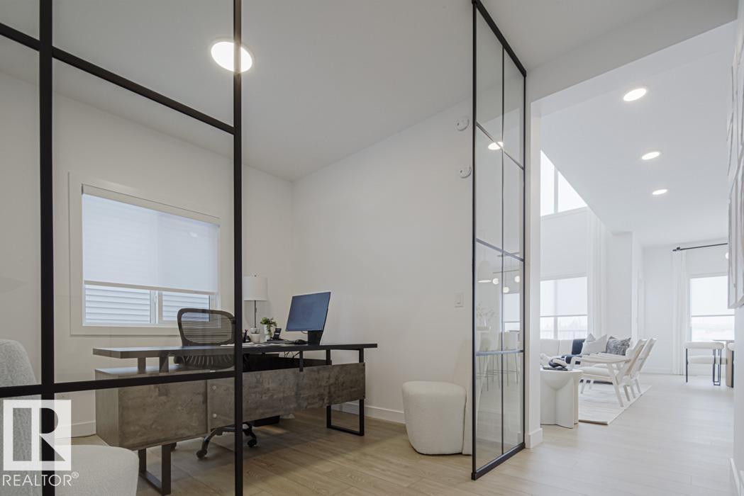 20715 40 AV NW, Edmonton