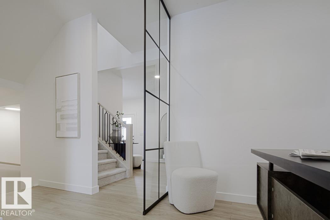 20715 40 AV NW, Edmonton