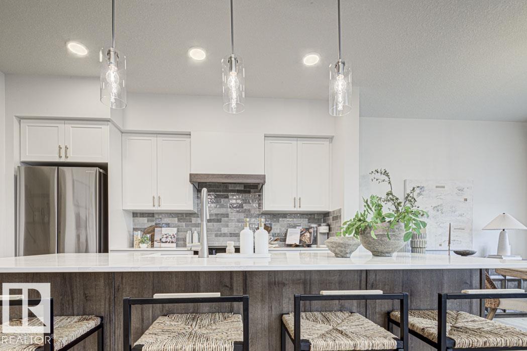 20739 40 AV NW, Edmonton