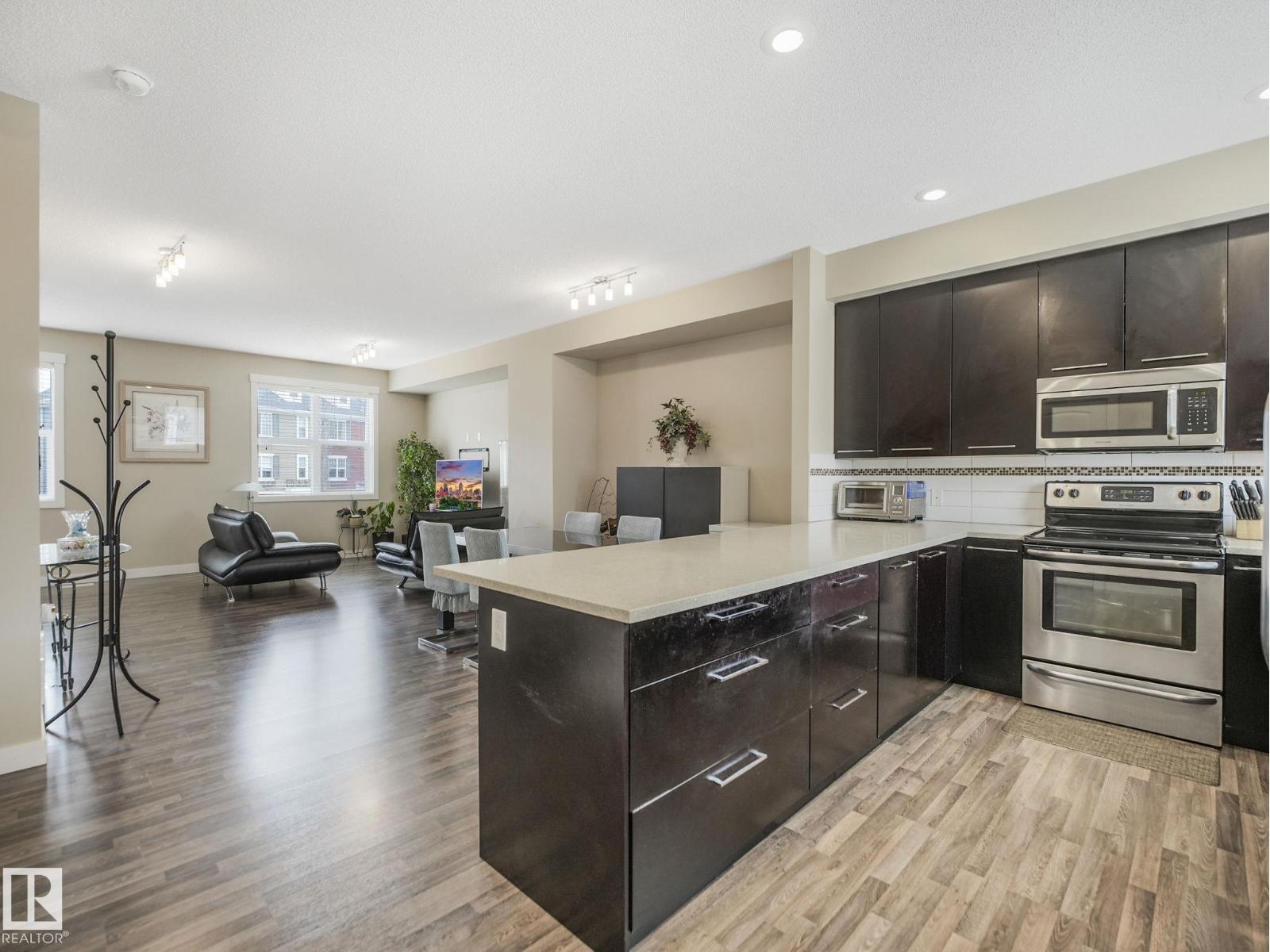 #96 8315 180 AV NW, Edmonton