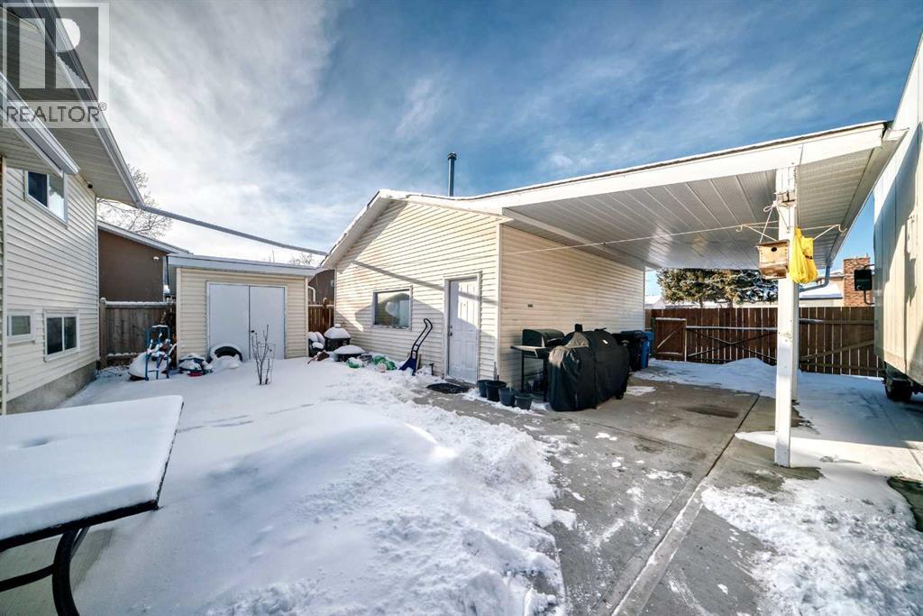 584 Whiteridge Way NE - 31