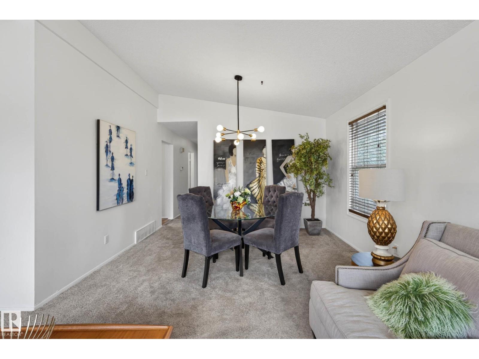 2 FERMONT ST, St. Albert